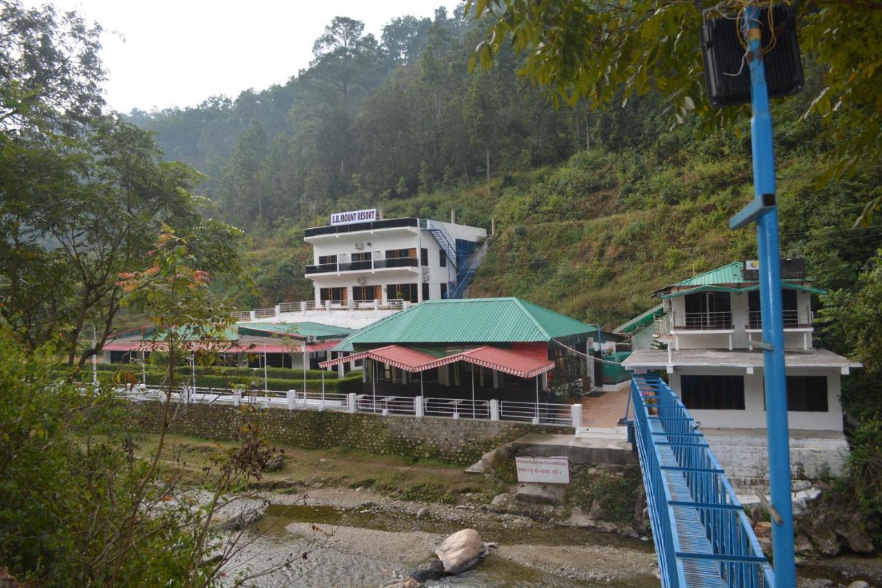 Sb Mount Resort Lansdowne Bagian luar foto