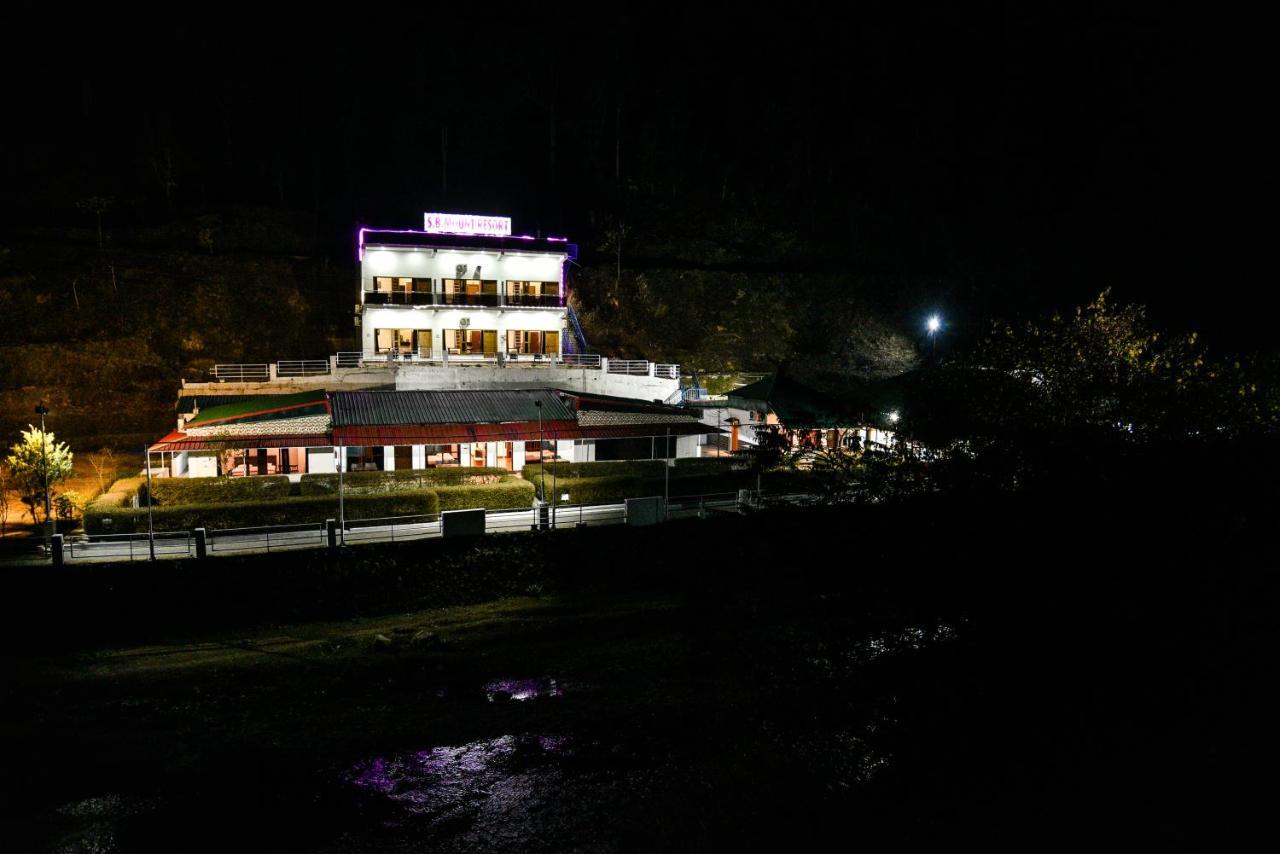 Sb Mount Resort Lansdowne Bagian luar foto